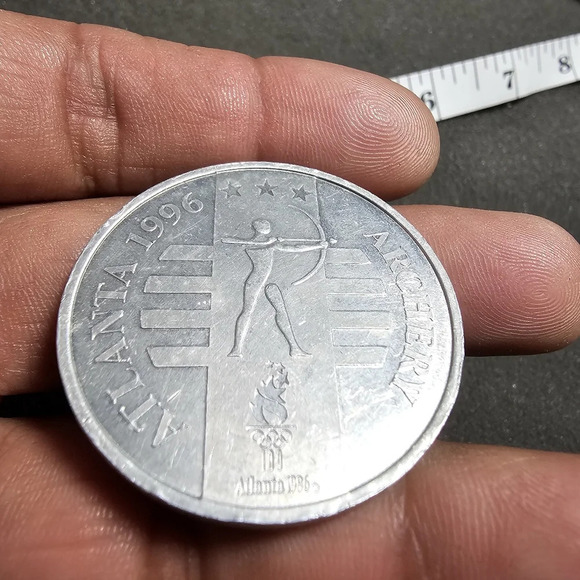 1996 Atlanta Olympics General Mills Archery Token Challenge Coin Silver Tone sho - Picture 6 of 7
